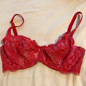 VICTORIA’S SECRET 36DD lace bra!